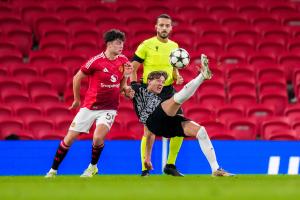 开云APP-记者：20岁弗雷德里克森多次遭遇伤病，这次首发对他是重要时刻